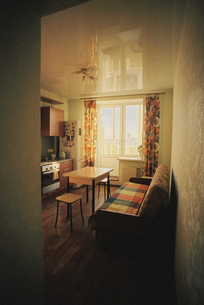 robot vacuum cabinet_3